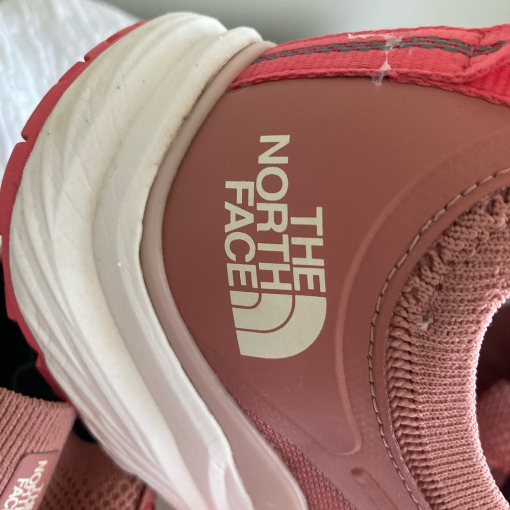 The North Face Vectiv Taraval Knit Sneakers Mujer Talla 9 US (40 EU) Rosa Coral - Picture 3 of 9